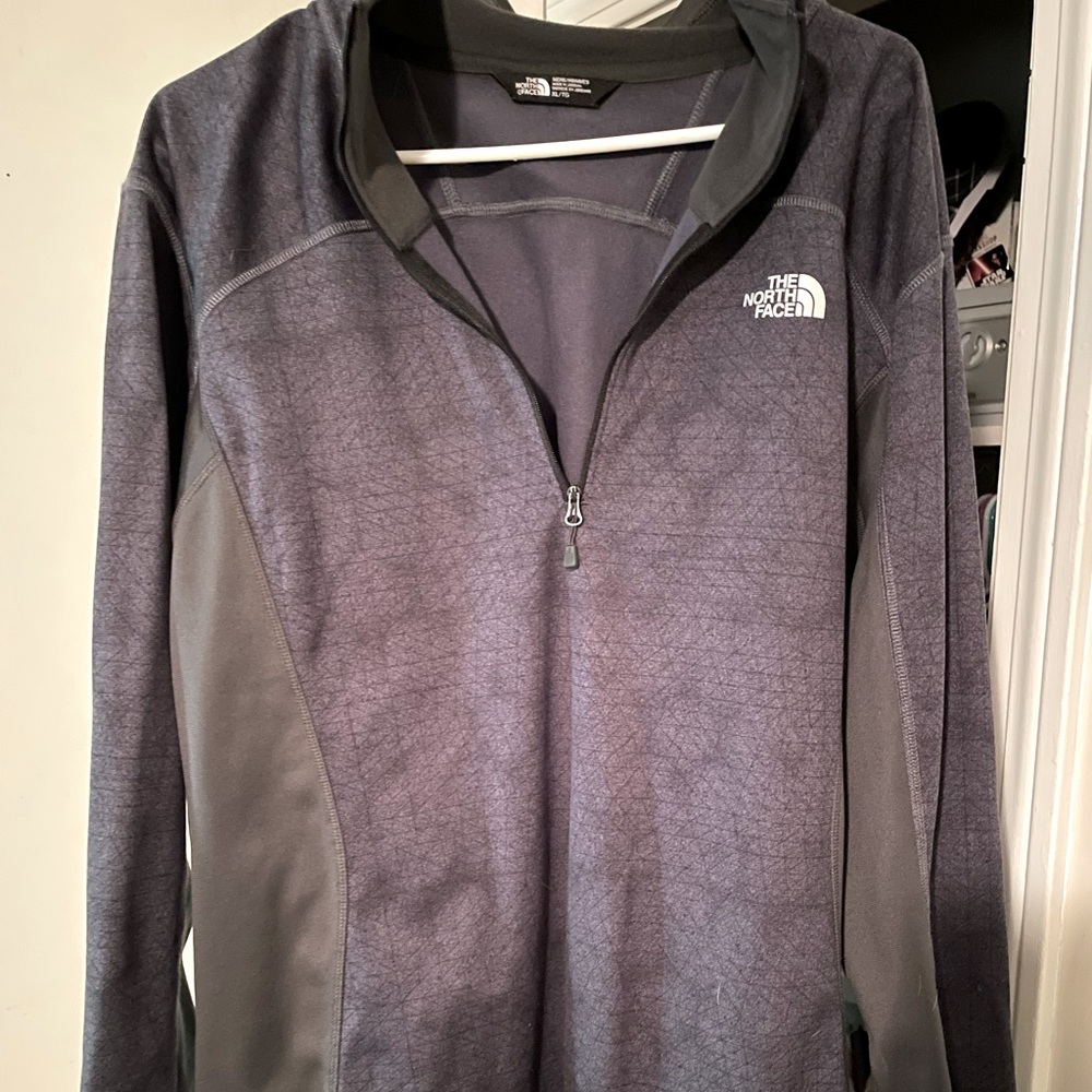 North face pullover